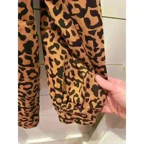 NWOT Entro Leopard Animal Print Long Sleeve Shorts Romper, sz S - Picture 4 of 12